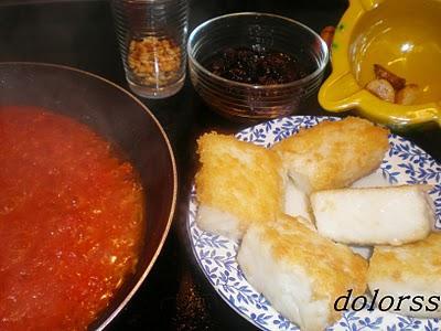 Bacallà amb tomate o bacalao con tomate