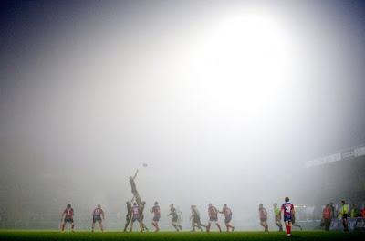 Rugby en la niebla