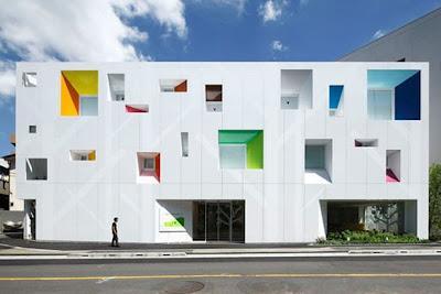Emmanuelle Moureaux, Sugamo Shinkin Bank – Tokiwadai Branch, Tokyo