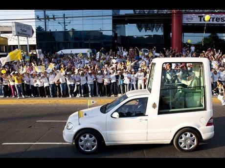 COBERTURA ESPECIAL: El auto que utiliza el Papa Benedicto XVI en Cuba