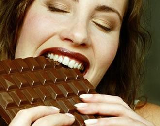 Comer chocolate ayuda a estar delgado