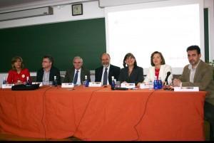 Mesa redonda “Esperanzas y cautelas en la investigación de enfermedades neurodegenerativas” Mesa redonda “Esperanzas y cautelas en la investigación de enfermedades neurodegenerativas”