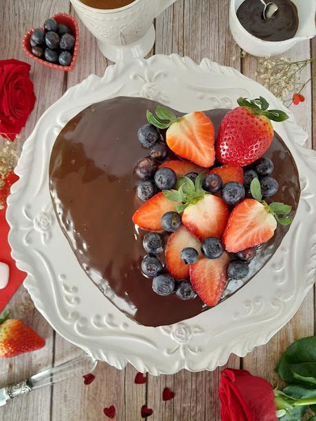Corazón de Chocolate y frutos rojos