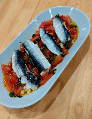 SARDINAS MARINADAS CON TOMATE SARDINAS MARINADAS CON TOMATE