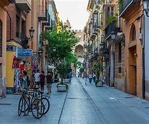Calle de Serranos en Valencia Calle de Serranos en Valencia